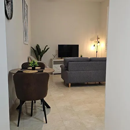Apartment Menina San Pedro *